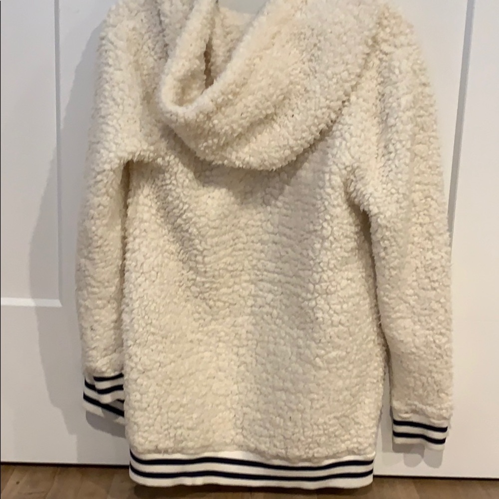 fuzzy jacket - Picture 3 of 3